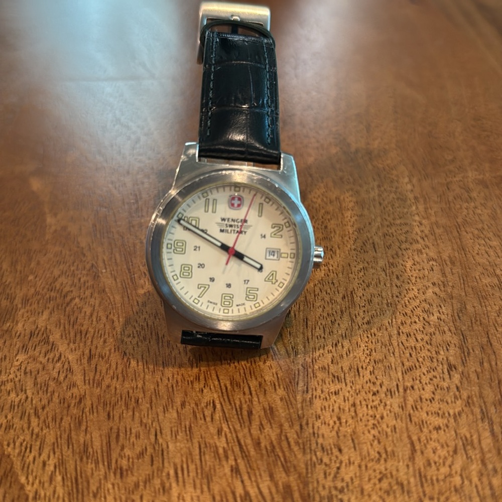 Wenger Swiss Military 7290X Silver Tone Case w/ White Dial Quartz Watch - Picture 2 of 7